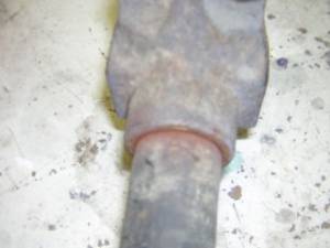 Axle to flange rust. Axle to flange rust.