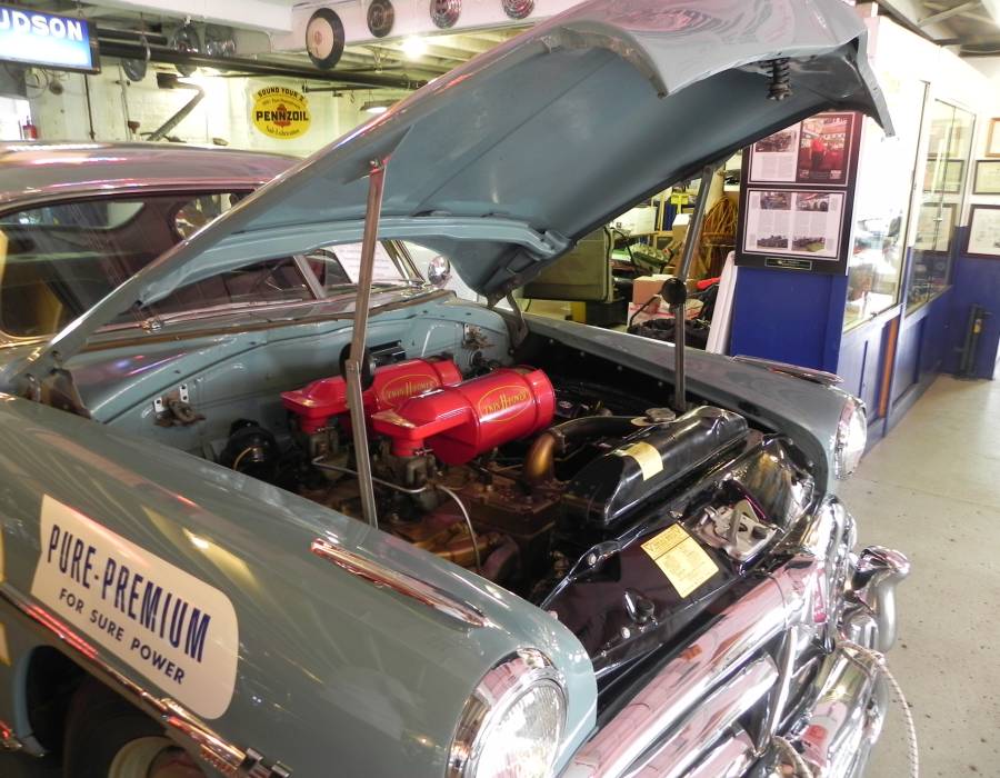 ypsilanti_automotive_heritage_museum_2011_hudson_037.jpg