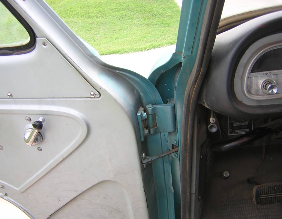 1961_rampside_b_interior_drivers_side_046.jpg