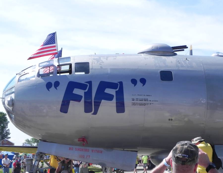 oshkosh_2013_day5_004.jpg